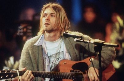 Chitara cu care Kurt Cobain a cântat la MTV Unplugged ar putea fi vândută cu cel puțin 1 milion de dolari