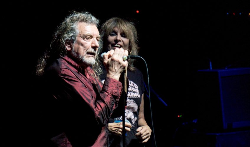 O arhivă uriașă de cântece a lui Robert Plant va fi lansată după moartea sa