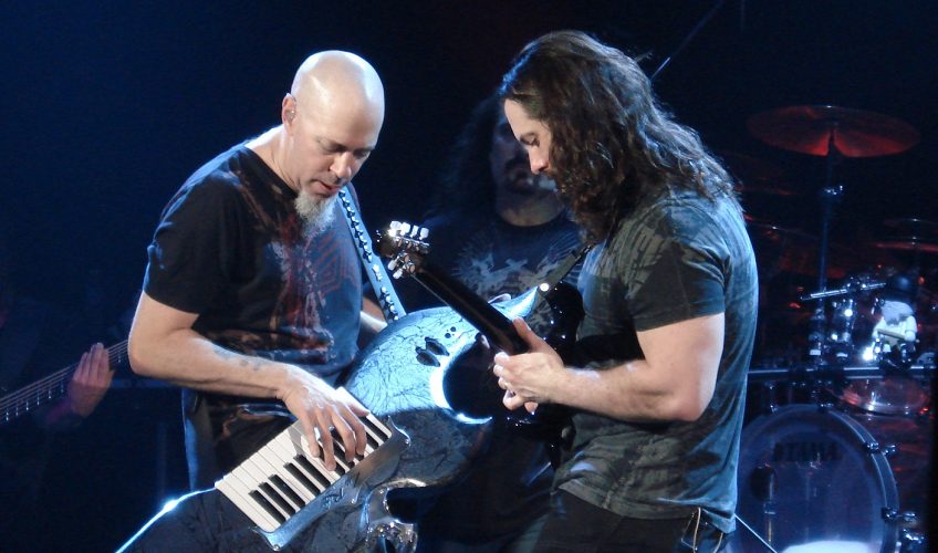 Dream Theater anunță lansarea unui album live și a făcut public videoclipul pentru „Pale Blue Dot”