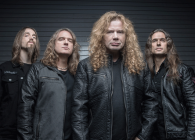 Dave Mustaine a revenit la muzică imediat după lupta cu cancerul