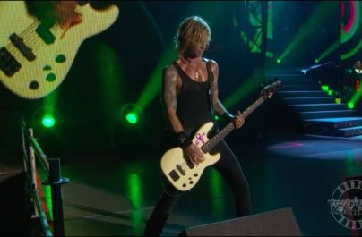 Guns N’ Roses lansează un video cu șase piese live din turneul „Not In This Lifetime”