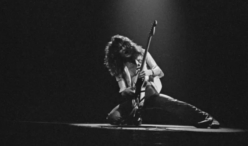 (VIDEO) Cum a reușit Eddie Van Halen să remodeleze chitara rock