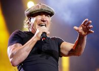 (VIDEO) Urmărește-l pe Brian Johnson cântând cu trupa Geordie, înainte de AC/DC